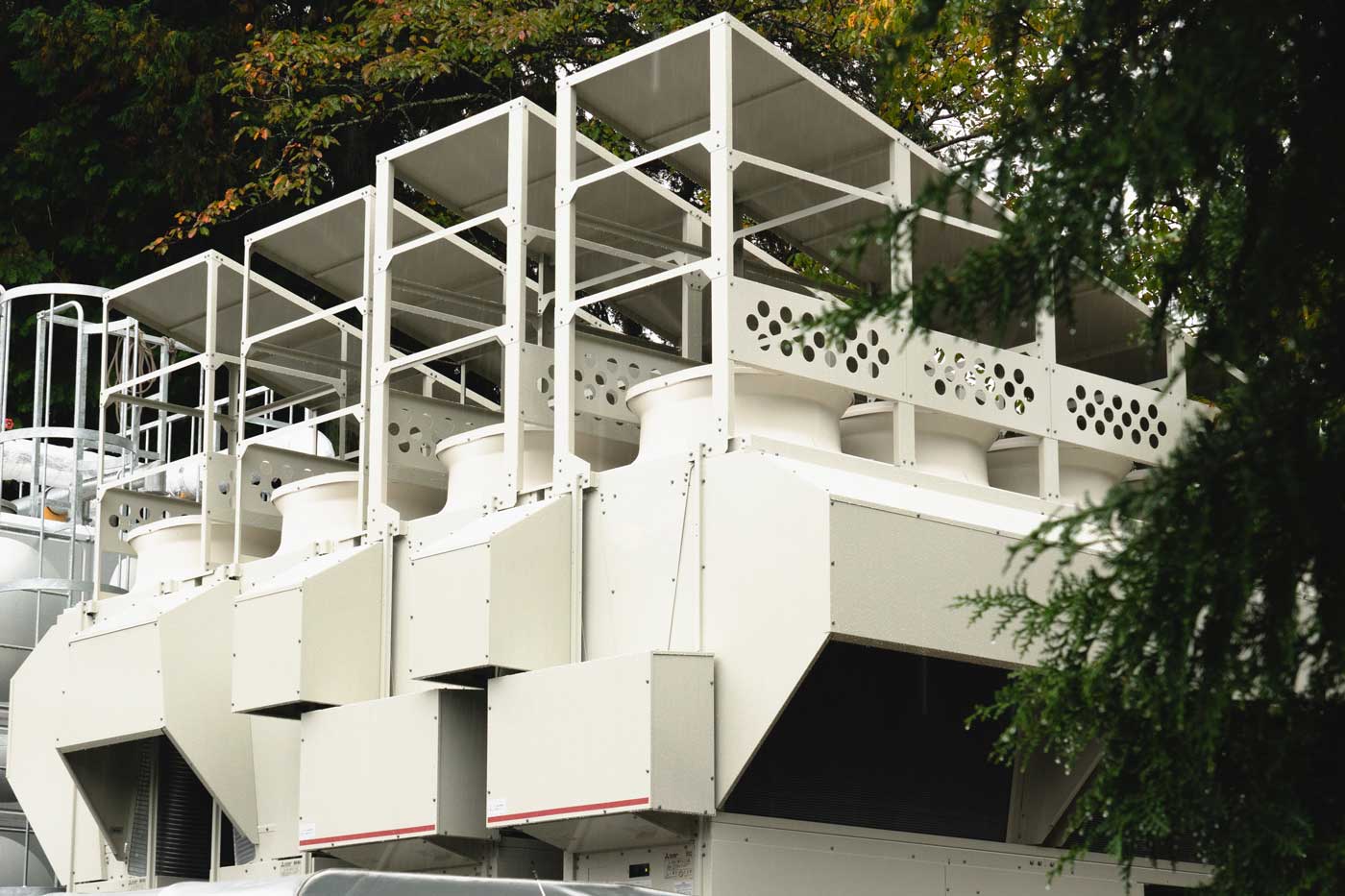 ヤブシタ製モジュールチラーDT-R用防雪フード